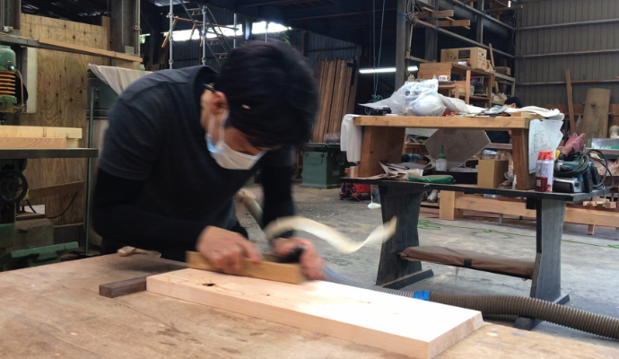 専任の家具職人が在籍していますので、あなたのアイデアが素敵なインテリアとして形になります